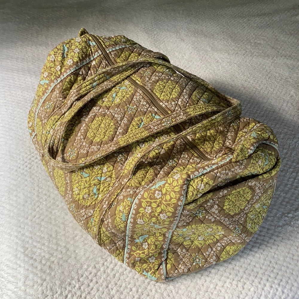 Vera Bradley Sittin in a Tree print large duffel